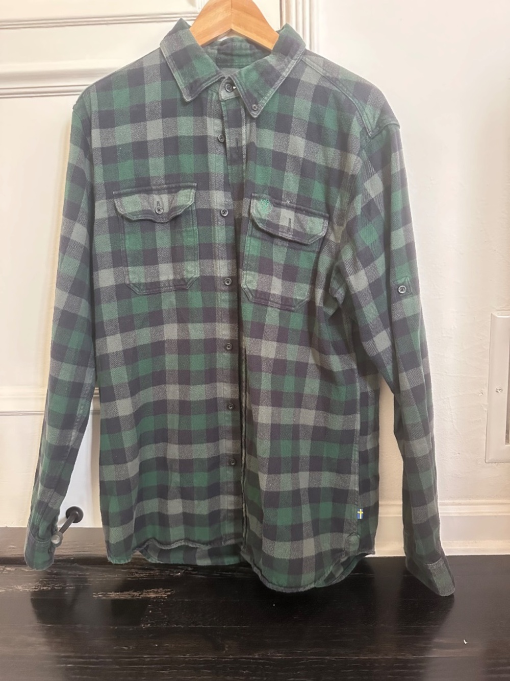 Fjällräven Men's Flannel Button Down Slim Fit XL Green and Blue